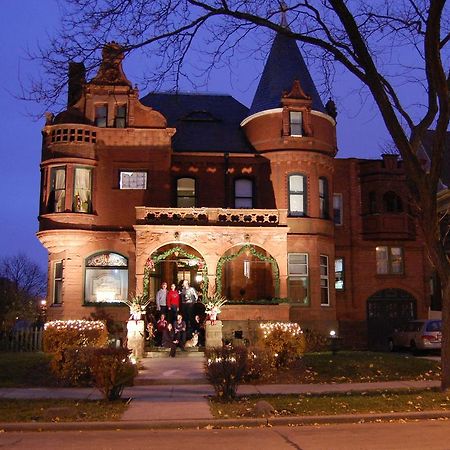 Schuster Mansion Bed & Breakfast Milwaukee Eksteriør billede