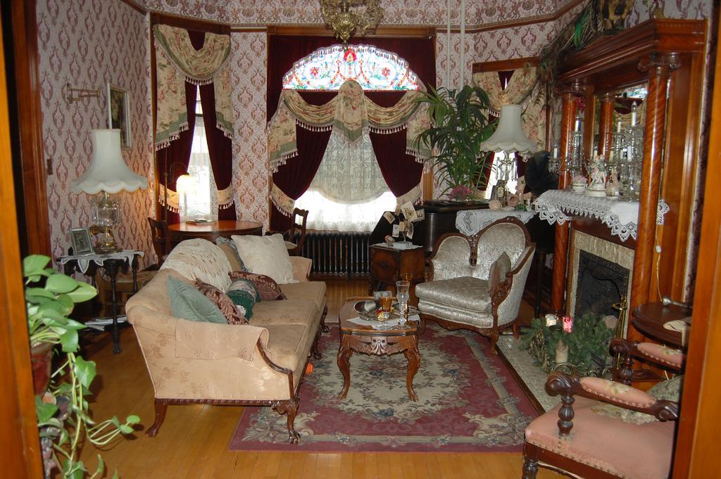 Schuster Mansion Bed & Breakfast Milwaukee Eksteriør billede