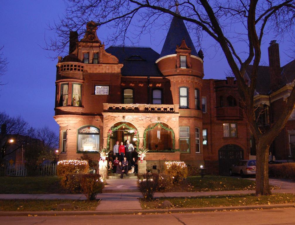 Schuster Mansion Bed & Breakfast Milwaukee Eksteriør billede